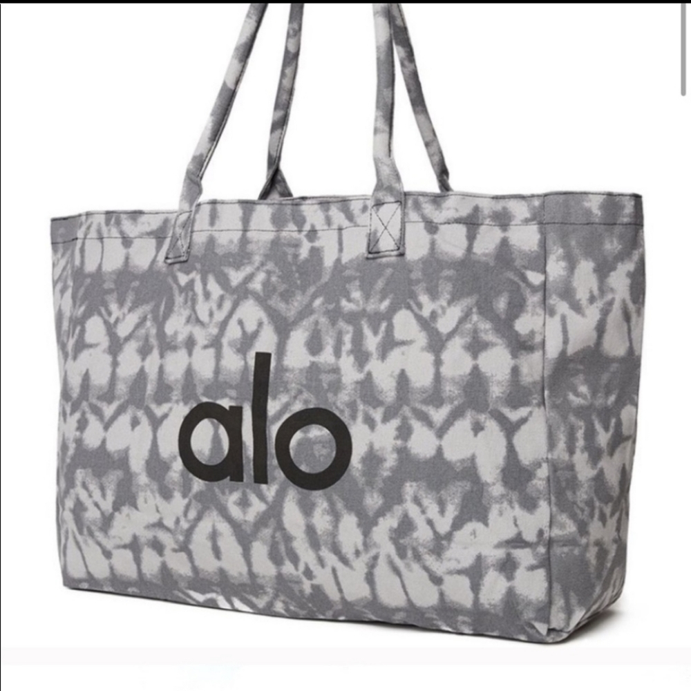 ALO YOGA Tie Dye Shopper Tote Gym/Weekend Bag